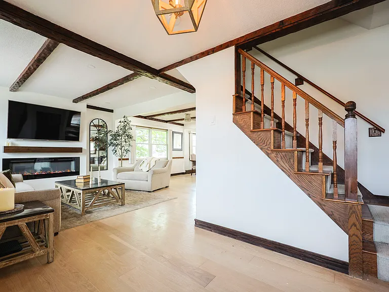 115 Charger St — Photo 12