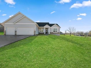 112 Wildflower Ln, Troy, MO 63379