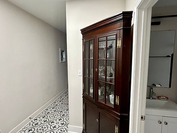 4th image of 4451 Castleman Ave APT 2E