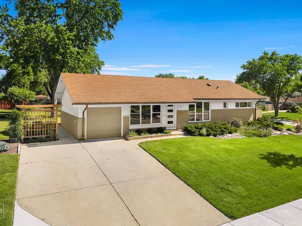 580 Newark Ln, Hoffman Estates, IL 60169