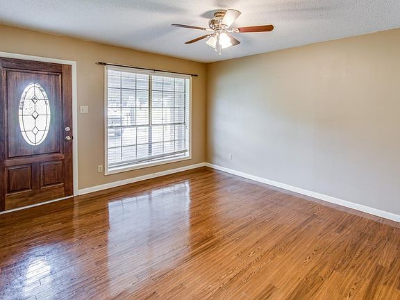 2nd image of 2403 Mary Ann Dr