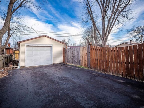 5th image of 3412 Conlin Ave