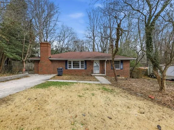 124 Larose Cir SE, Marietta, GA 30060