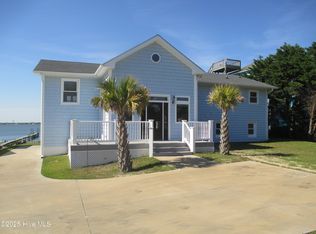 3602 Emerald Dr, Emerald Isle, NC 28594
