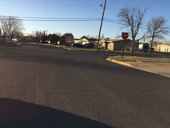 5th image of 503 Brooks Dr