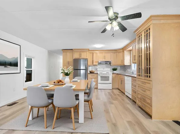 6724 17th Ave SE #40, Calgary, AB T2A 0W5