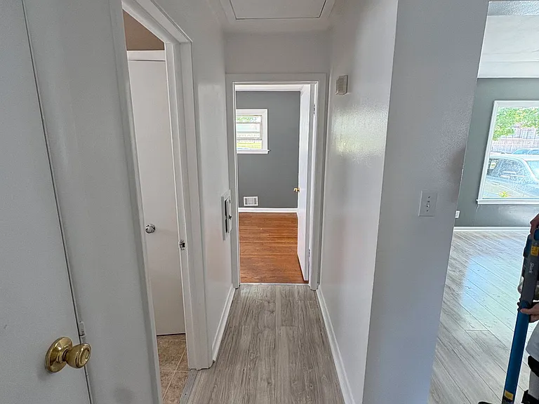 2015 S 86th St — Photo 5