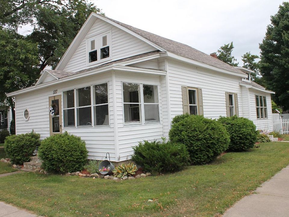 1st image of 127 W Lincoln Ave #W