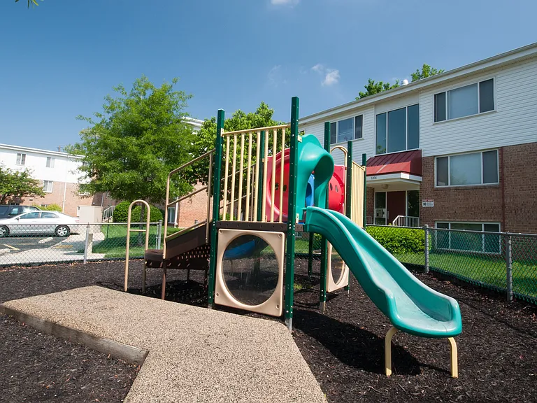 Cherrydale Apartments — Photo 18