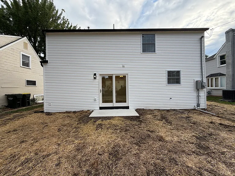 413 Evans Ave — Photo 26