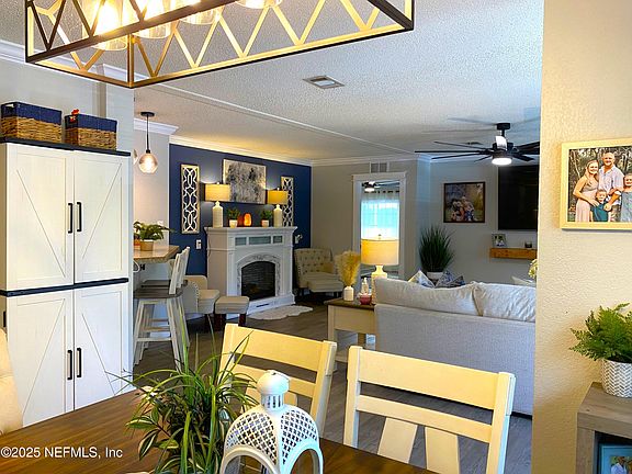 2nd image of 125 COCONUT Street
