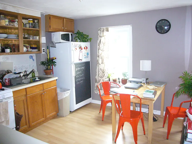 5 Richardson St #2 — Photo 1