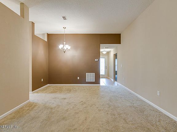 4th image of 2566 King Louis Dr