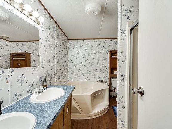 2nd image of 236 Pawnee Dr
