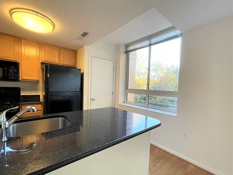 355 I St SW #S-123 — Photo 25