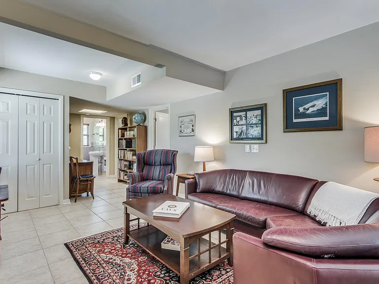 433 Bryn Mawr Dr — Photo 8