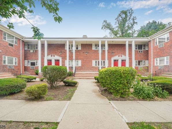 640 Franklin Ave APT 1M