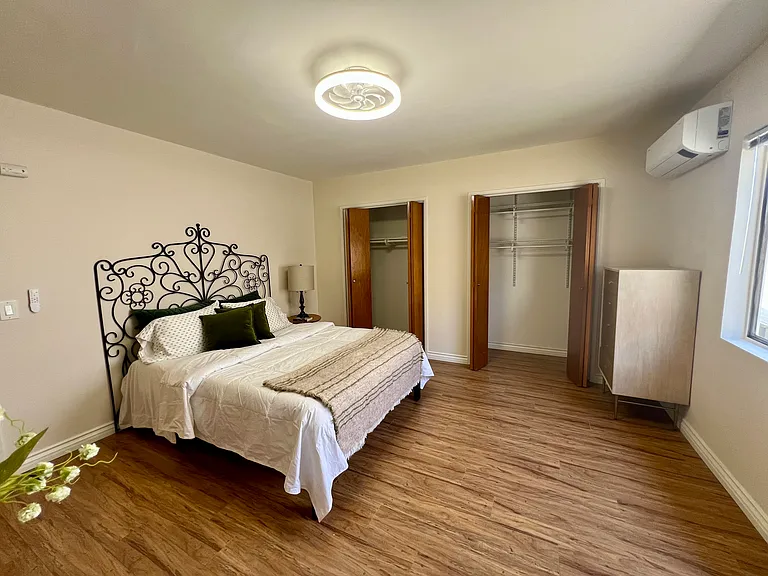228 W Lemon Ave #B — Photo 11