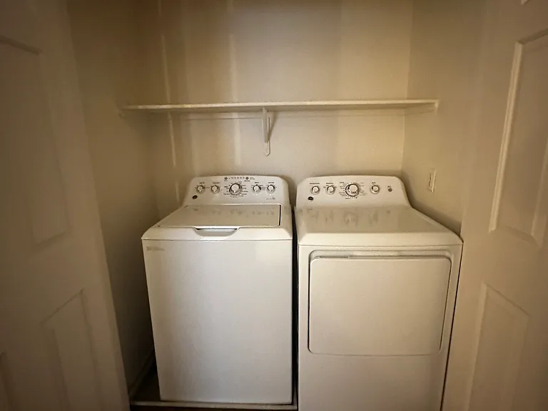 4150 N Thurston Ln #100 — Photo 24