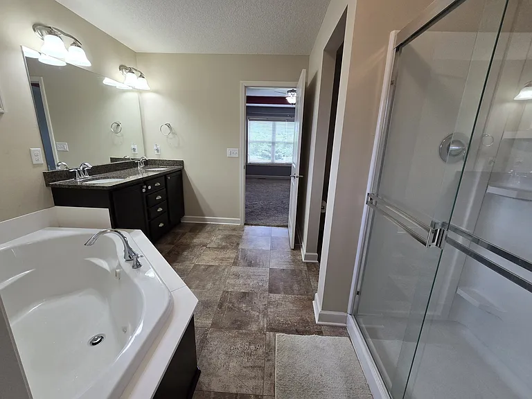 16574 Elm Creek Ct — Photo 14