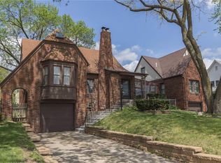 4601 Chamberlain Dr, Des Moines, IA 50312