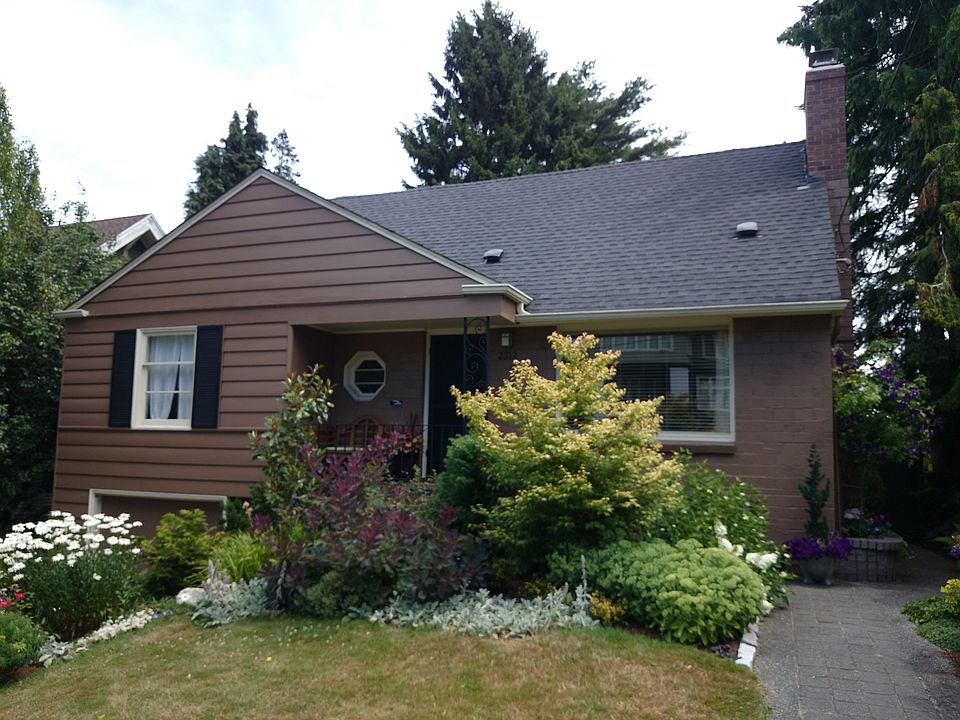 2nd image of 2312 12th Ave E