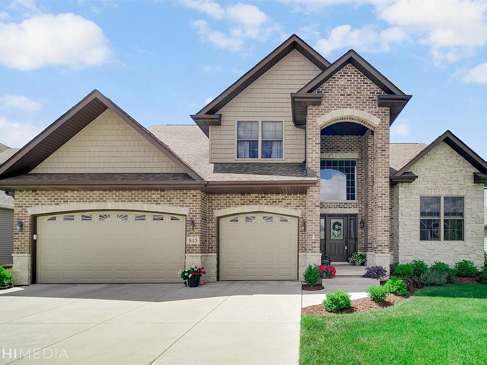 1st image of 815 Copper Creek Dr