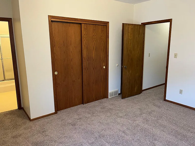 310 E Salem Ave #3 — Photo 7