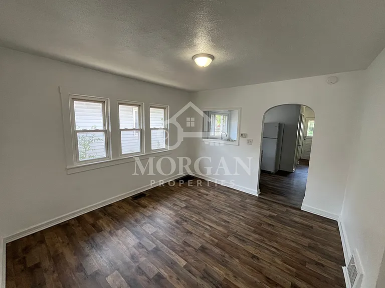 1922 Ohio Ave — Photo 5