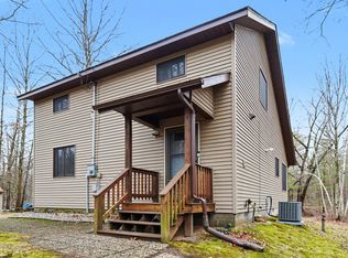 301 W Fike Rd, Sanford, MI 48657