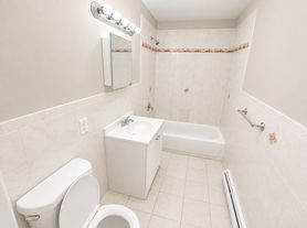 6-8 Ricord St, 4 Bed 1 Bath