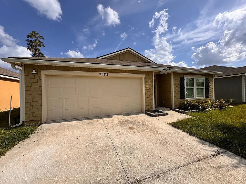 2488 Beachview Dr