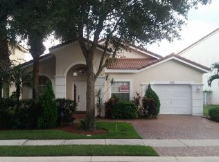 7572 NW 23rd St, Pembroke Pines, FL 33024