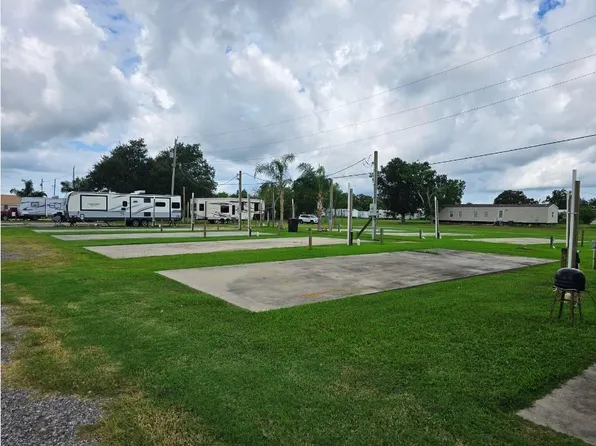 113 Stump Ln, Venice, LA 70091