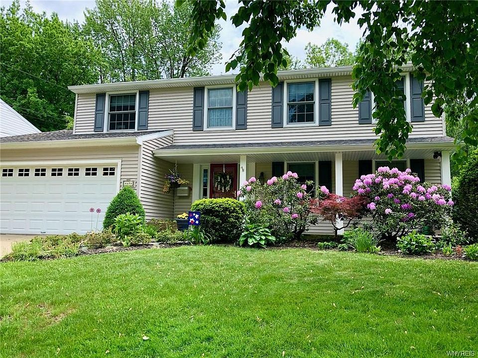 1st image of 49 Heather Hill Dr