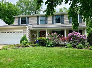 49 Heather Hill Dr, Buffalo, NY 14224