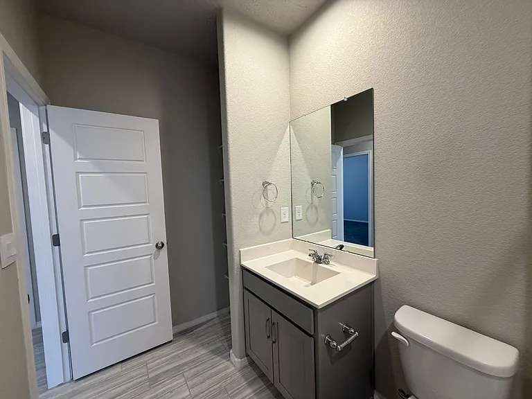 768 Amatista Loop SE — Photo 26