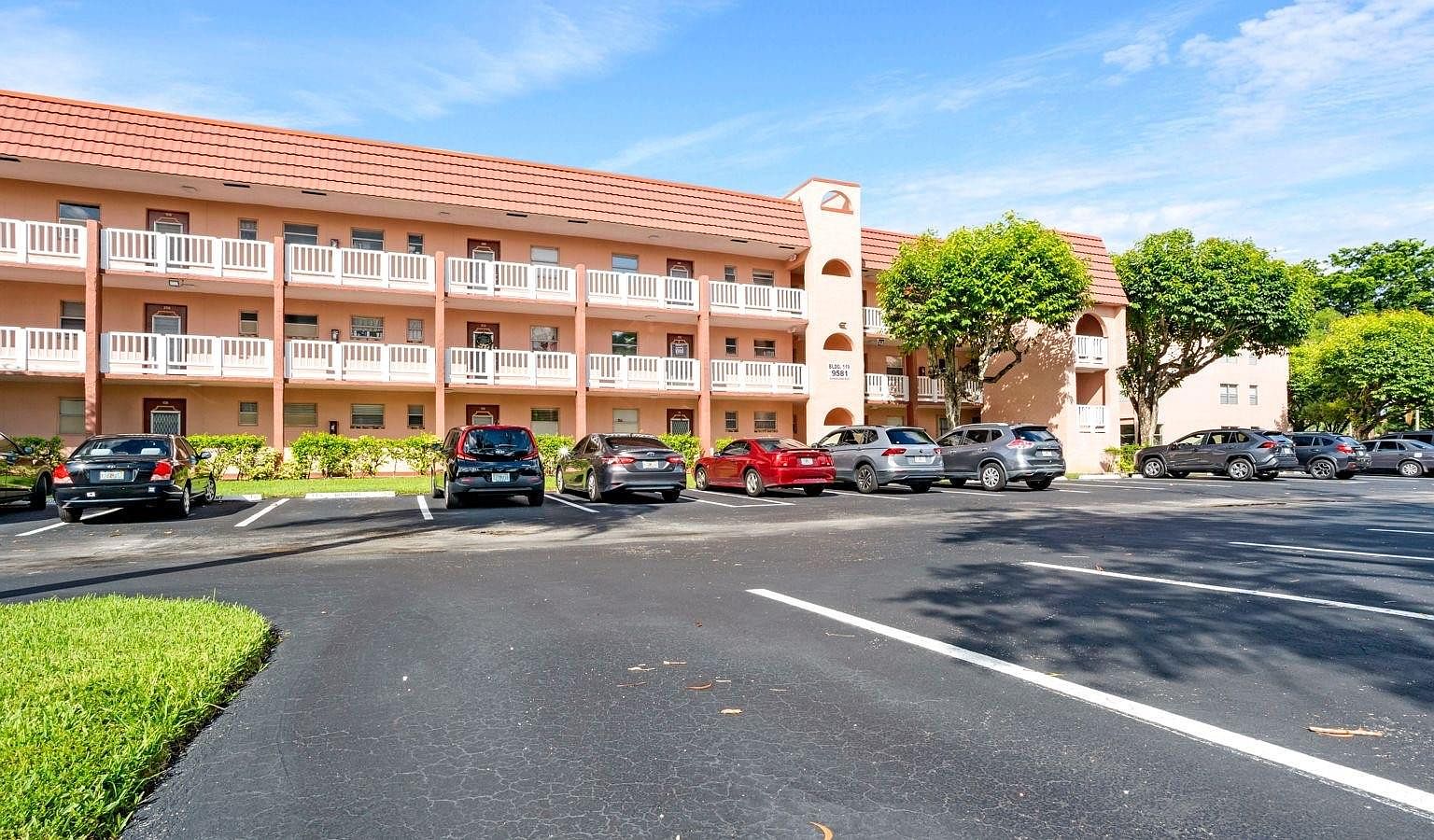 9581 Sunrise Lakes Boulevard #309