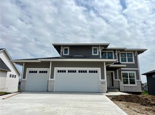2354 SE 5th St, West Des Moines, IA 50265