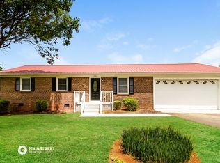 1106 Harvest Dr, Thomasville, NC 27360