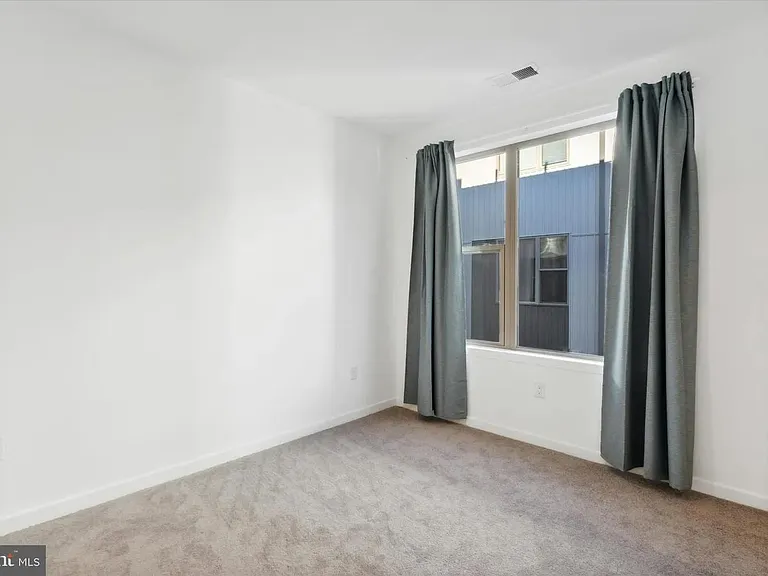 3127 Beachview Ln — Photo 15