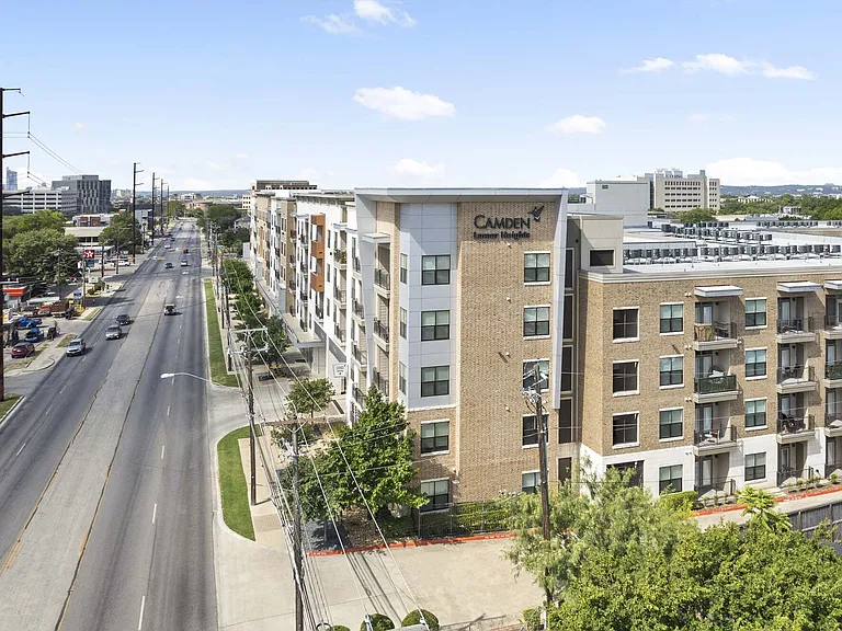 Camden Lamar Heights — Photo 33