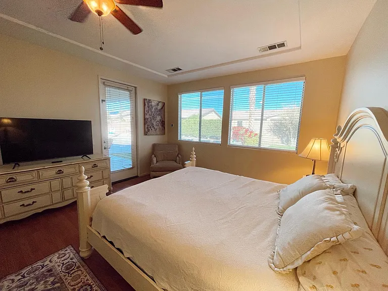 41527 Michelle Pl — Photo 37