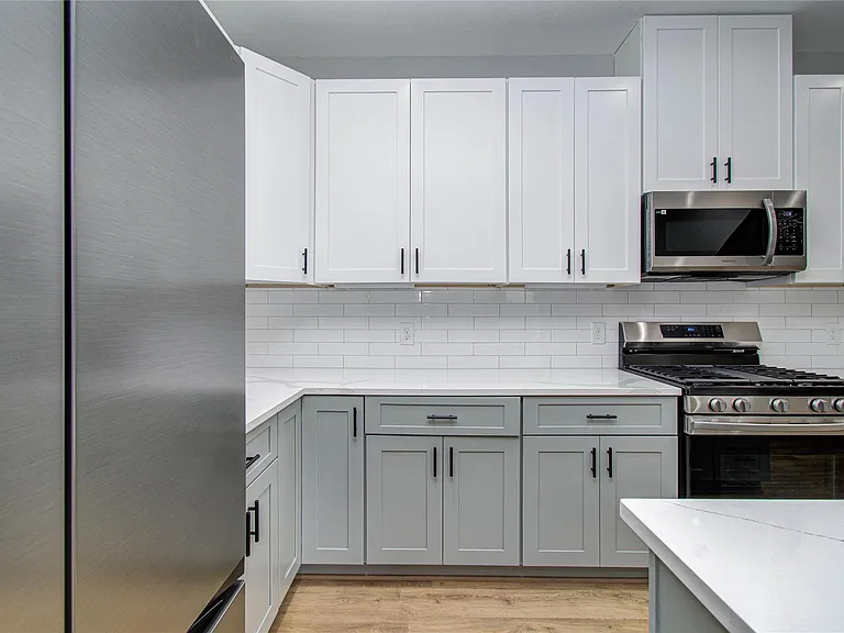 835 S Victory Dr — Photo 17