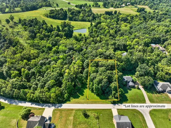 37 Indian Ridge Dr, Aurora, IN 47001