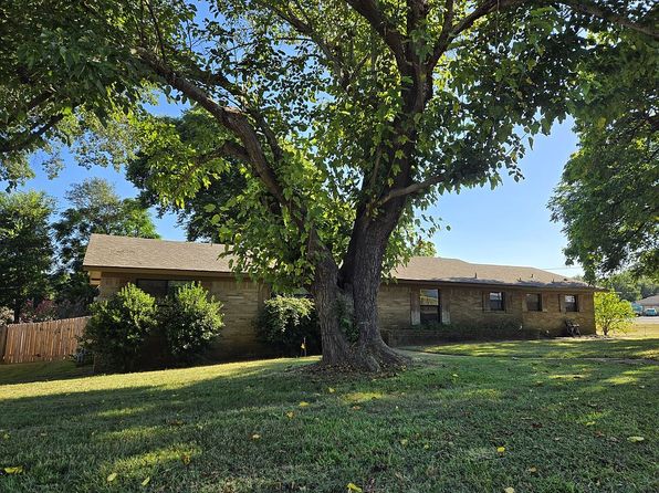 202 Hillside Dr