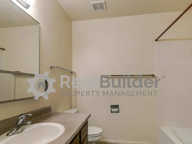 9716 Comanche Rd NE #1 — Photo 6