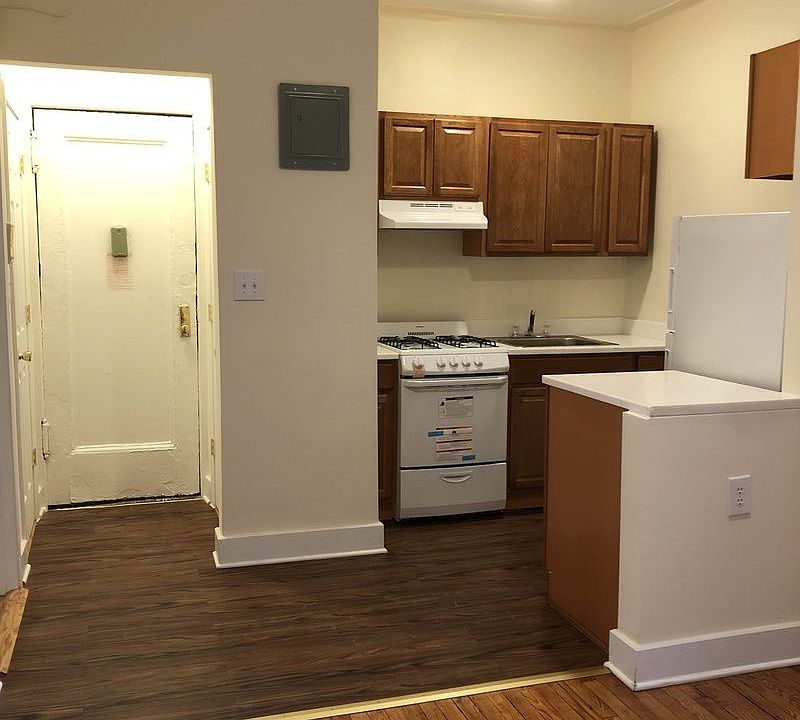 1st image of 4756 45th St APT 3B