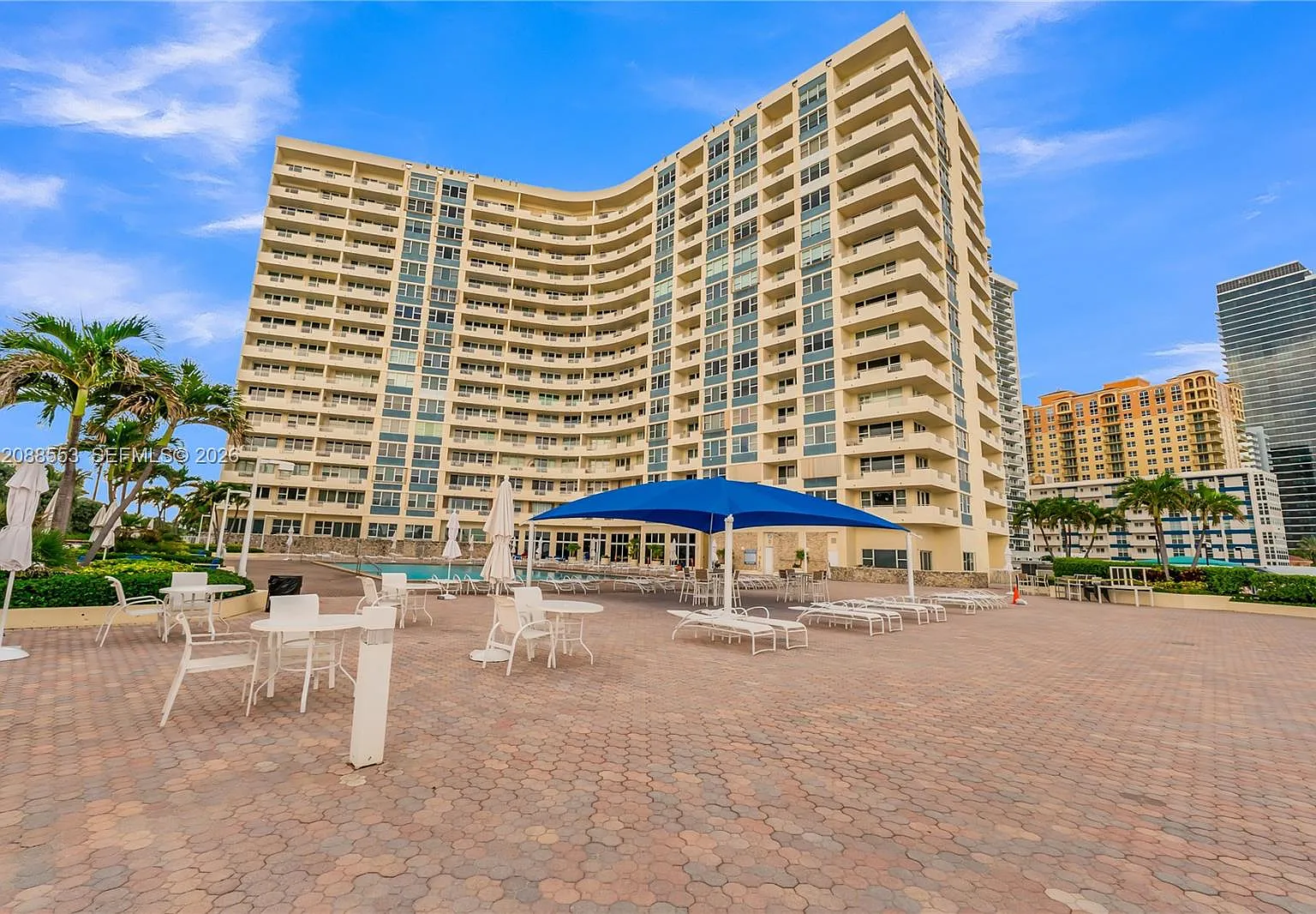 Parker Dorado Condo — Photo 2