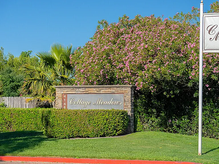 Monument sign